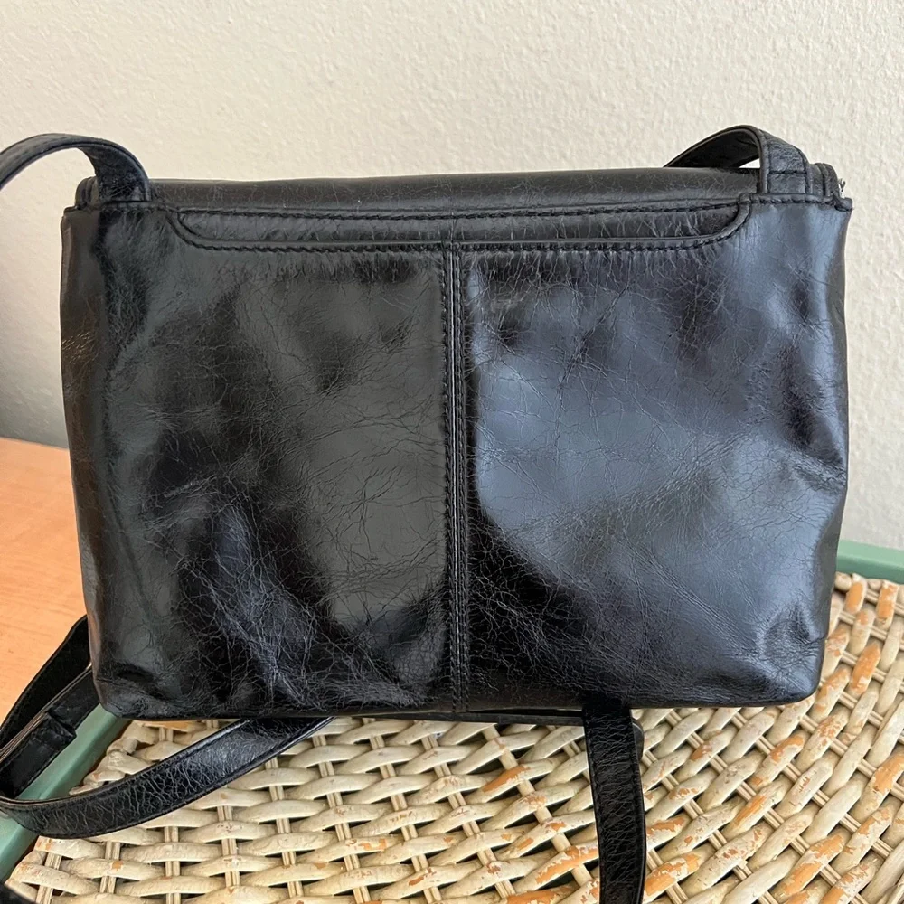 “HOBO”, Elegant Black Leather Crossbody Bag - Picture 2 of 8